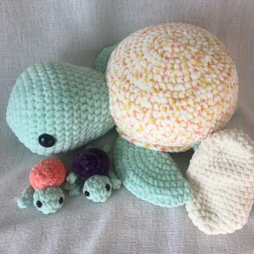 Turtle Large Mom + egg+ 2 small babies